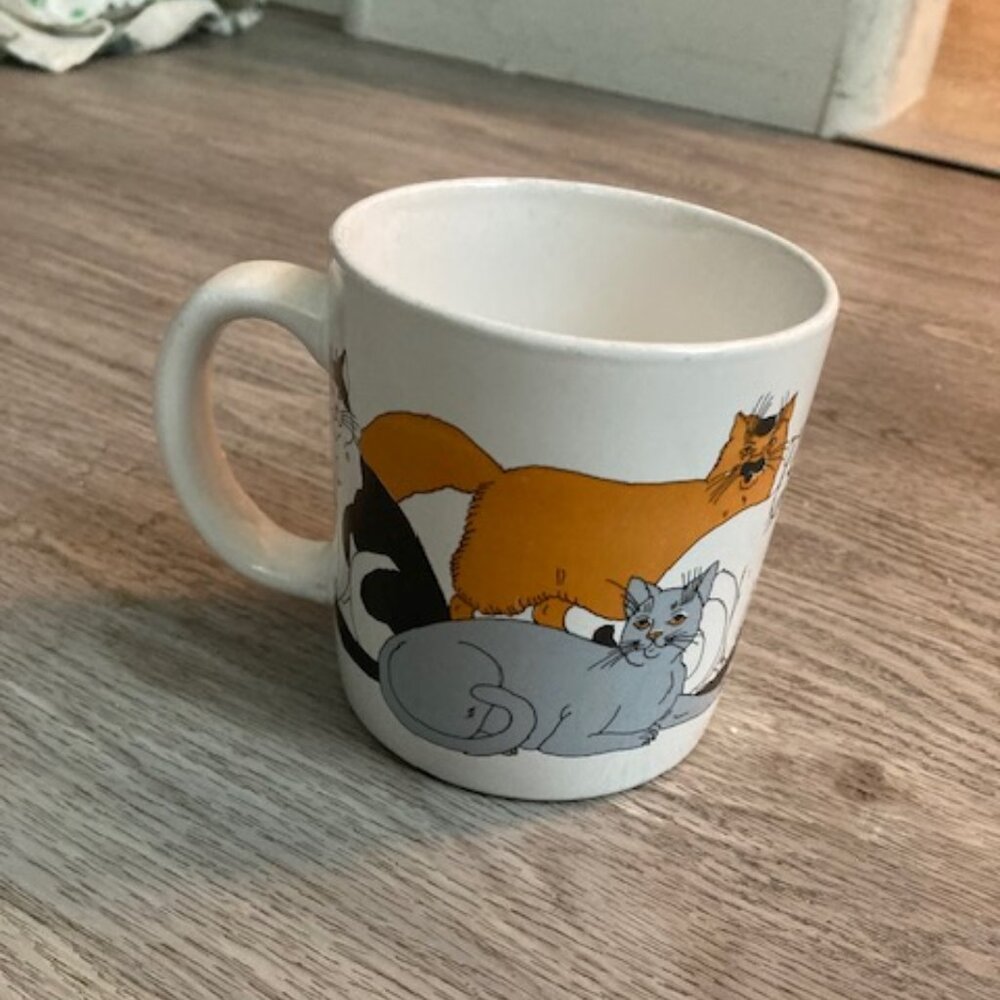 Vintage Trend Pacific Cat Mug